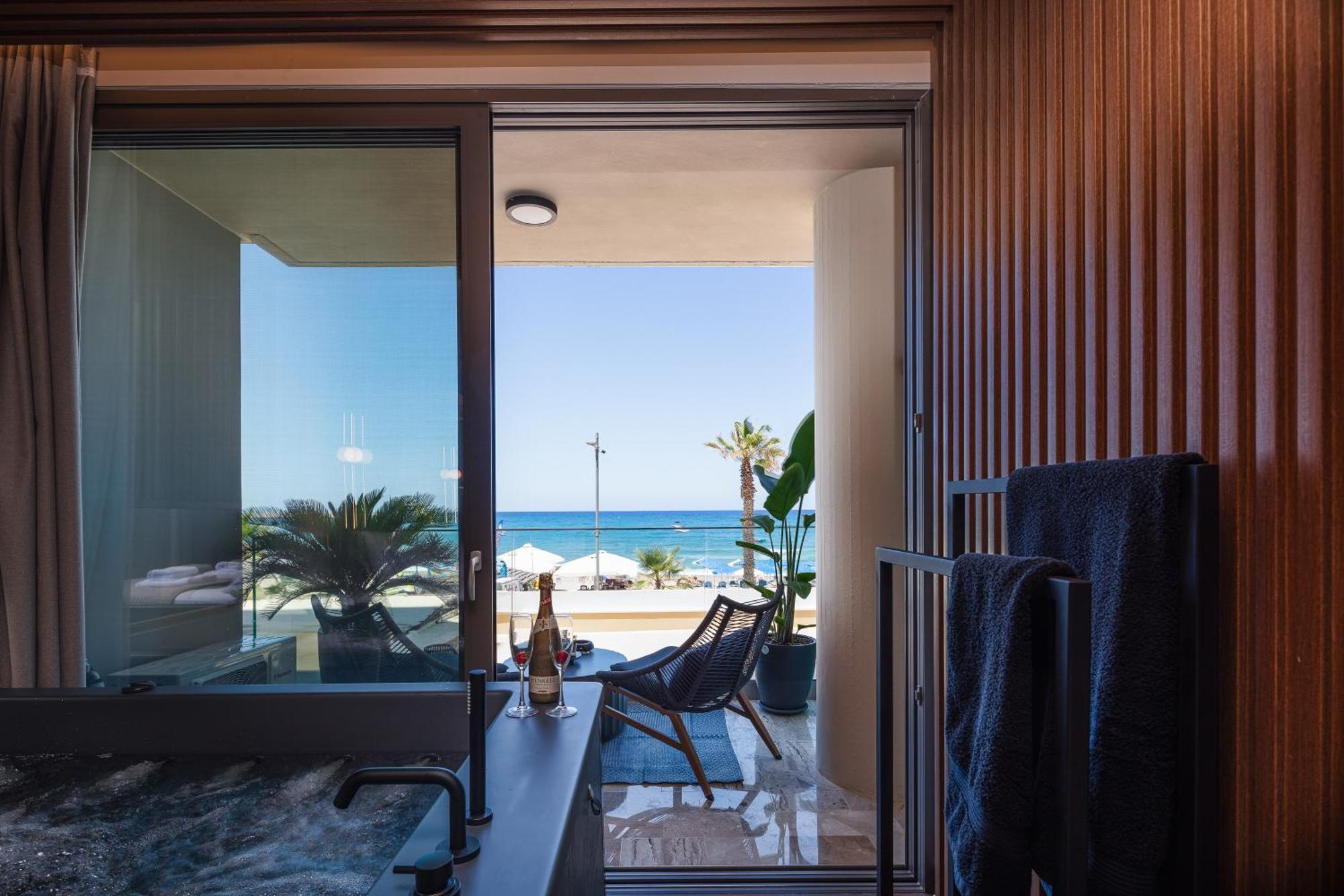 La Vie En Mer Apartments 레팀노 외부 사진